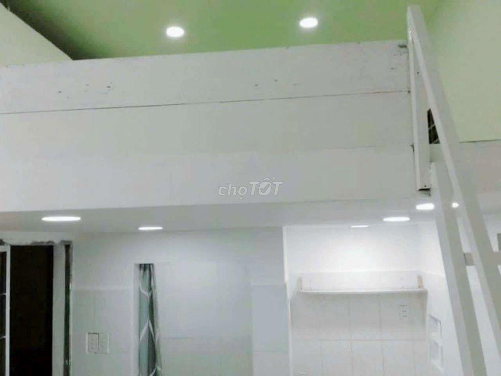 Phòg lầu1,khôg gian riêg tư,GÁC,ban côg riêg,lối đi tư do,gầnchợPhúLâm