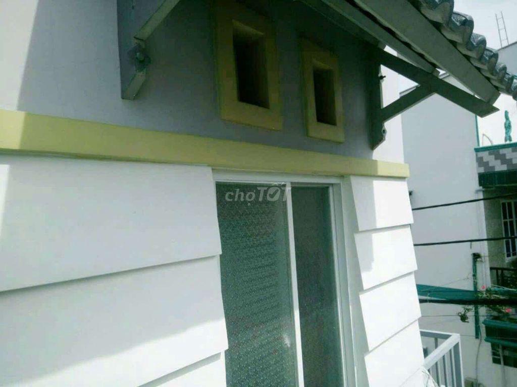 Phòg lầu1,khôg gian riêg tư,GÁC,ban côg riêg,lối đi tư do,gầnchợPhúLâm