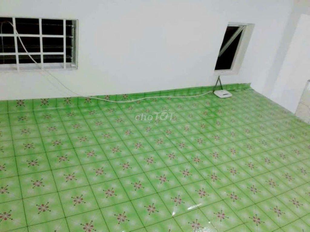 Phòg lầu1,khôg gian riêg tư,GÁC,ban côg riêg,lối đi tư do,gầnchợPhúLâm