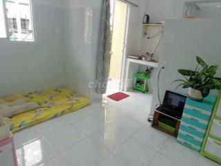 Phòg lầu1,Không gian riêng tư,máy lạnh,tự do,tiện đi lại gần chợPhúLâm