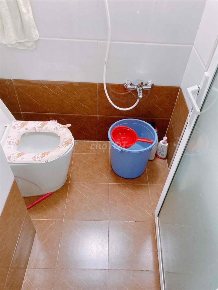 Gò vấp. cần nữ NVVP thue phòng, dsố 9 cạnh winmart