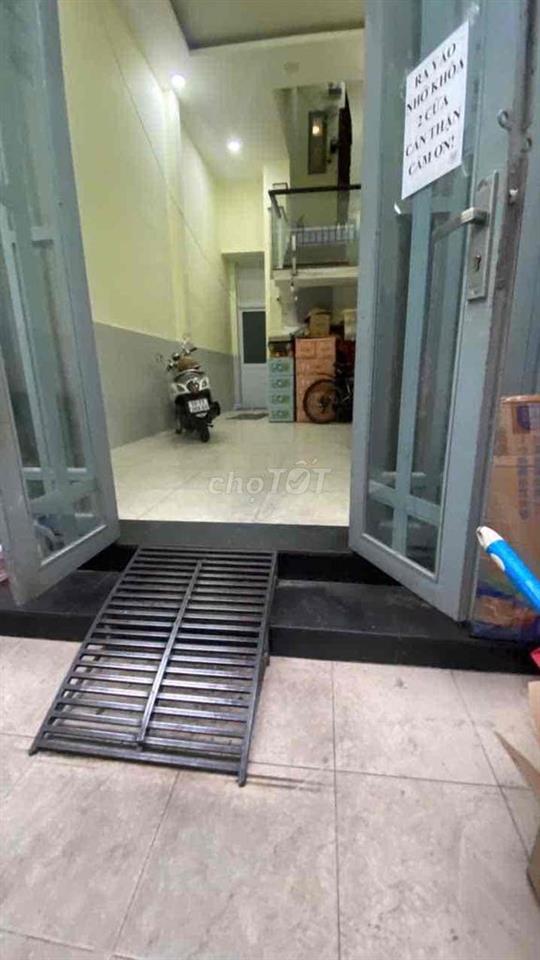 chue phong giờ giấc tự do