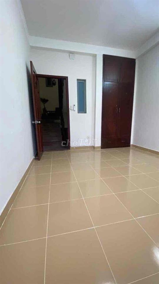 chue phong giờ giấc tự do