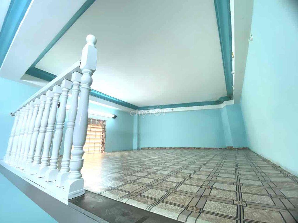 QUẬN 3 SÁT BÊN PHÚ NHUẬN