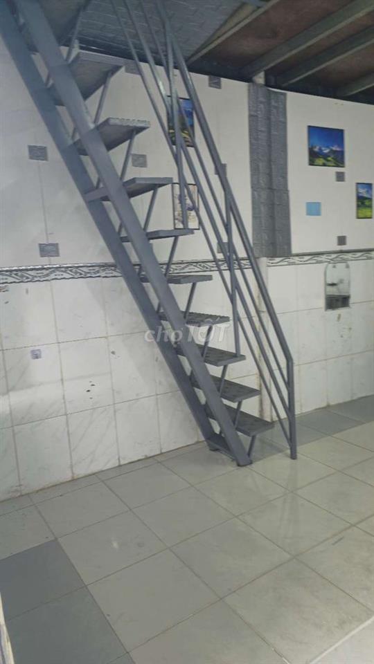Phòng trọ có gác suốt rộng rãi 