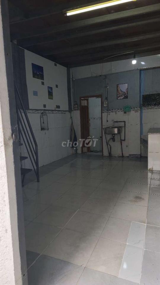 Phòng trọ có gác suốt rộng rãi 
