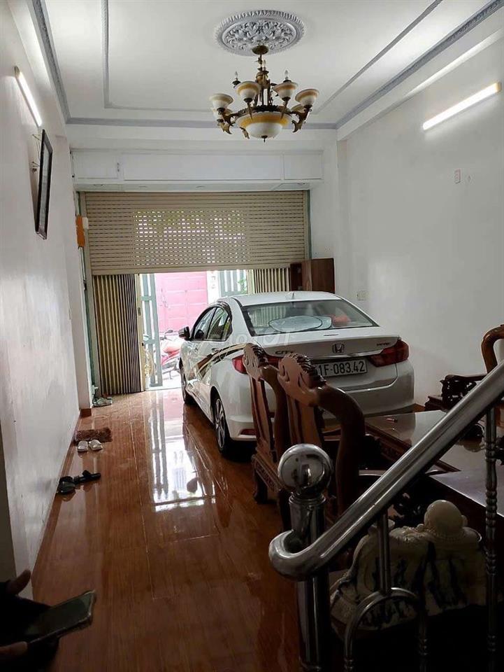 Cho thuê nhà ngay ngã tư ga 3pn sẵn nội thất 9tr