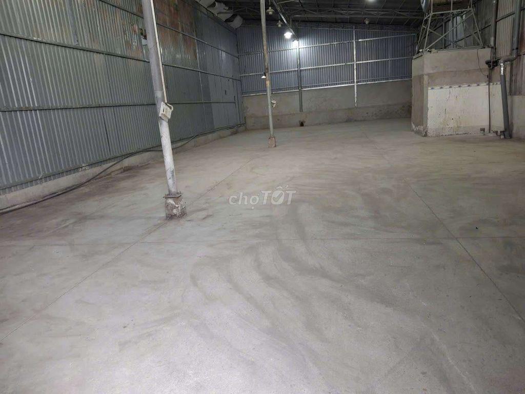 Cho thuê kho ngã tư ga 230m2 13tr