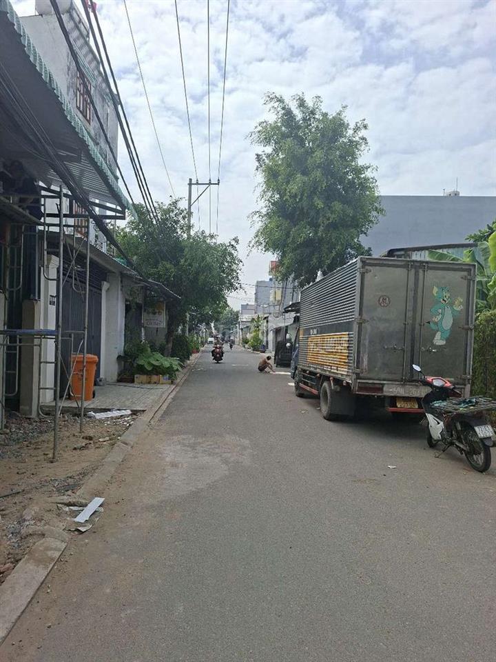 Cho thuê kho ngã tư ga 230m2 13tr
