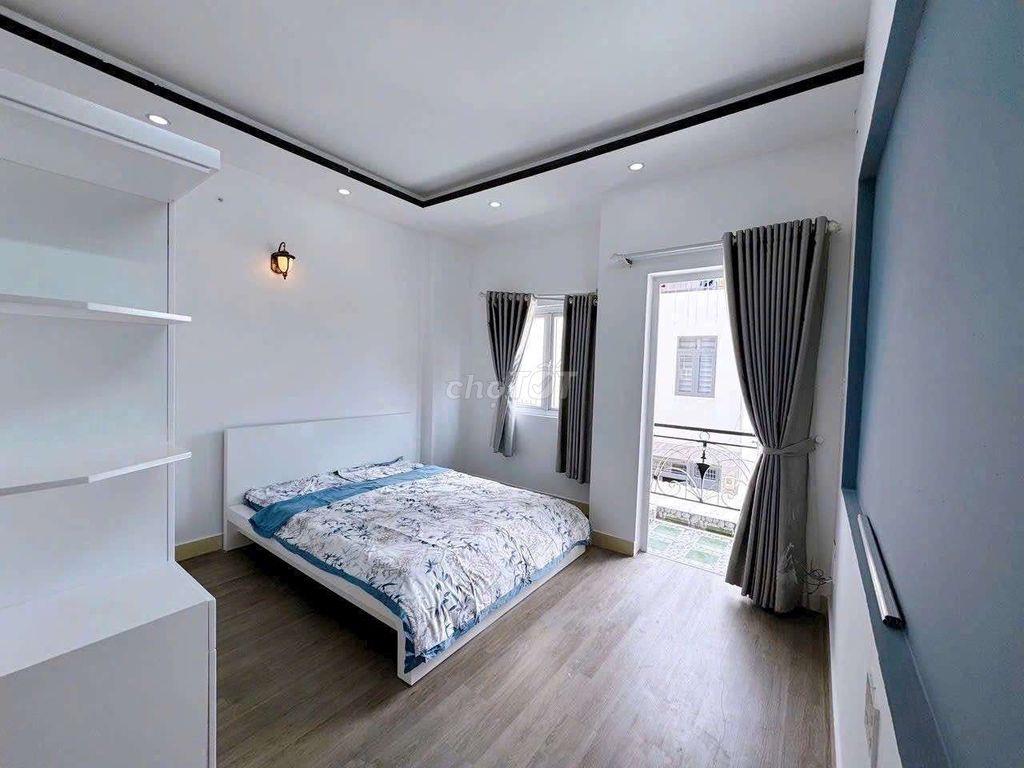 Cho thuê nhà ngay cao đẳng điện lực 2 lầu 4pn 11tr