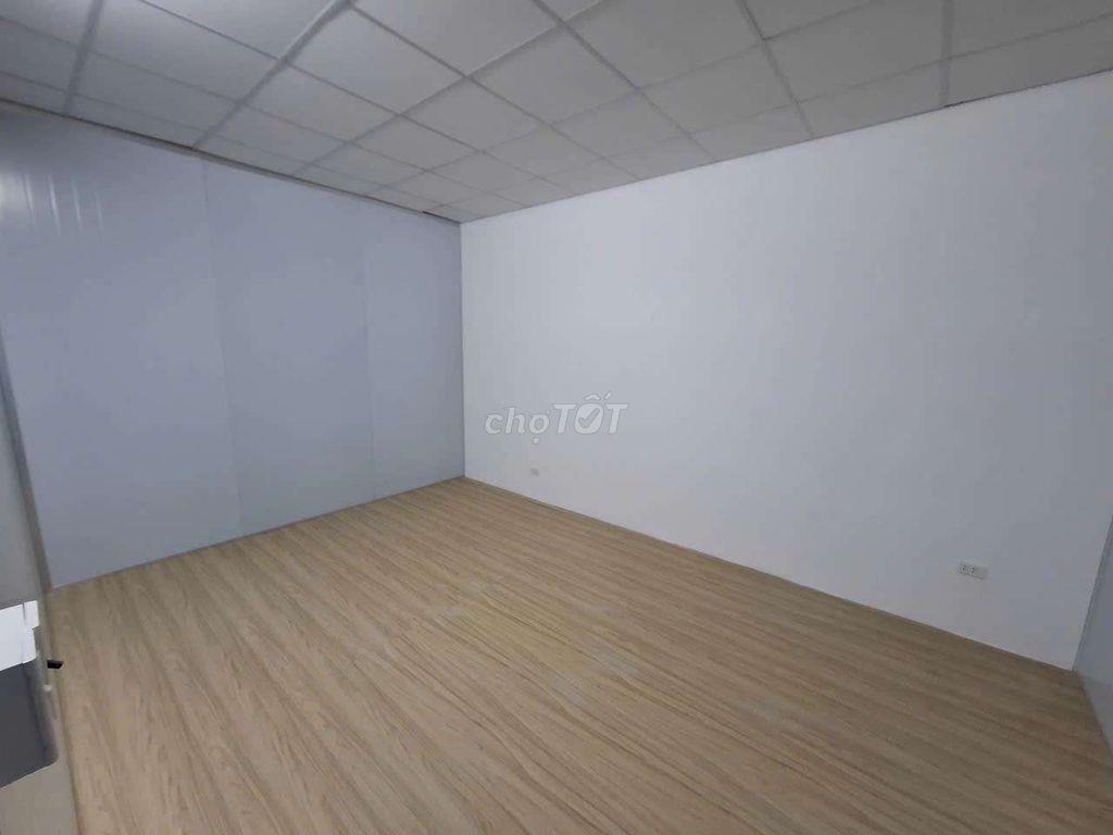 Cho thuê nhà mới ngay ngã tư ga 3pn 60m2 8tr