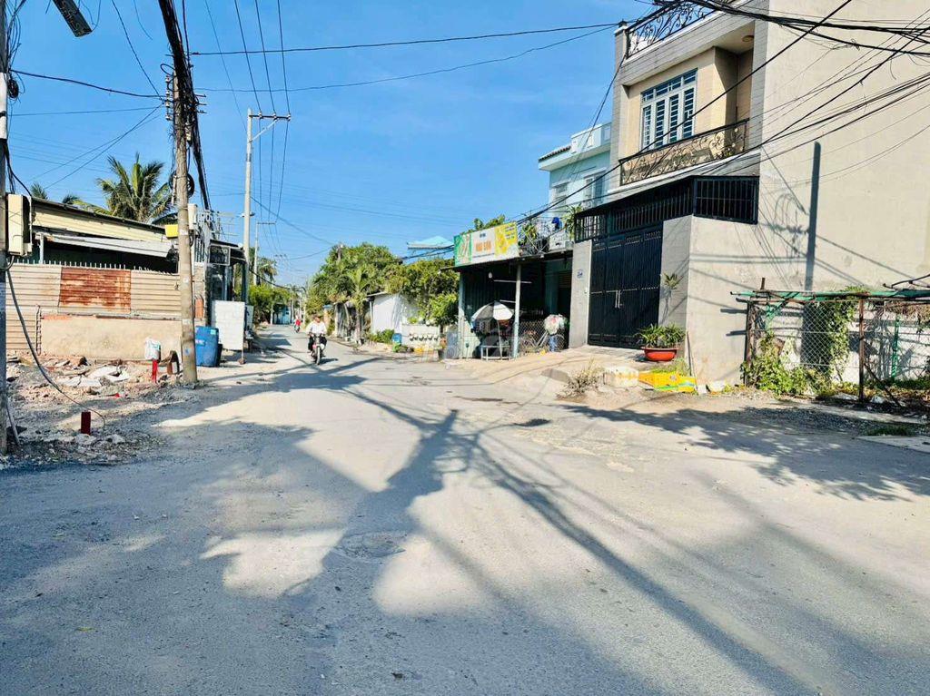 Cho thuê kho 170m2 ngay ngã tư ga 5tr