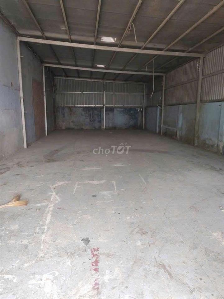 Cho thue kho ngay cao dang điện lực 160m2 12tr