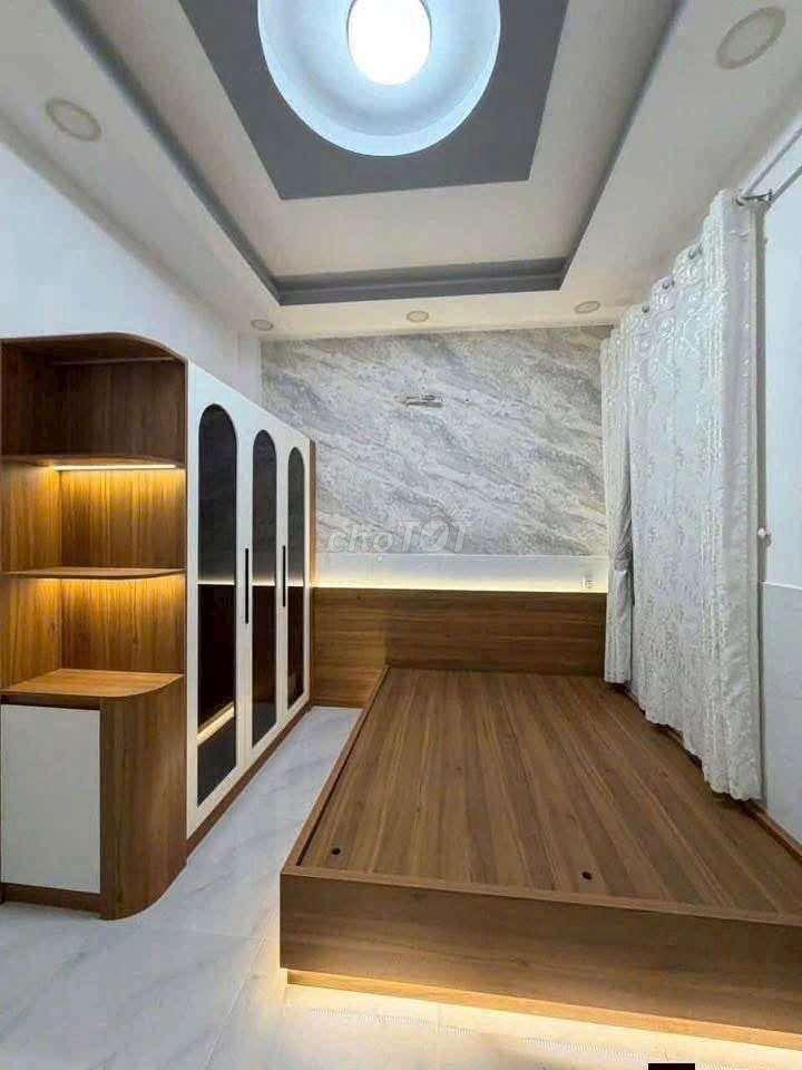 Cho thuê nhà thạnh lộc 37 trệt 3 lầu 12tr