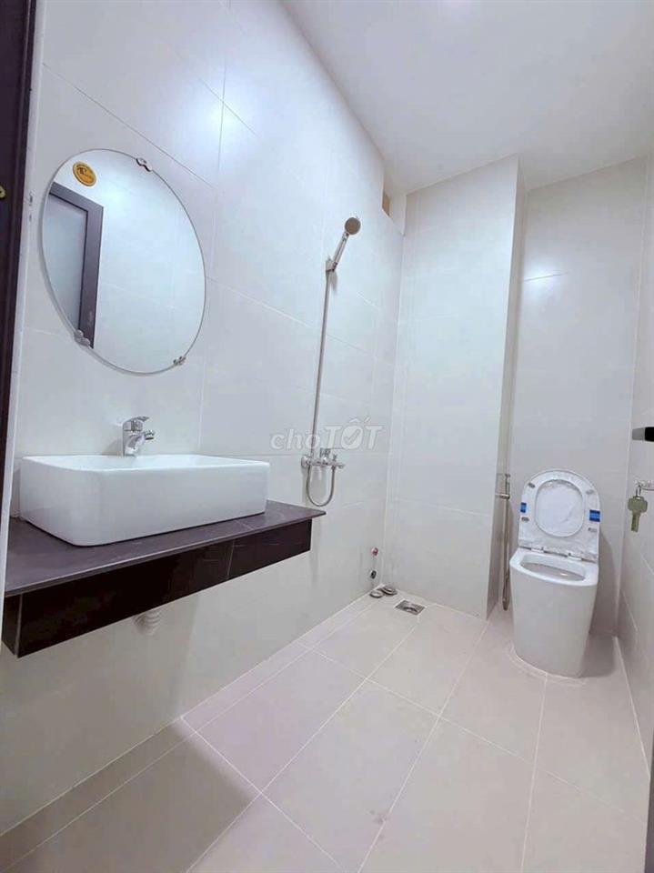 Cho thuê nhà phố gần cầu an lộc 5pn 14tr