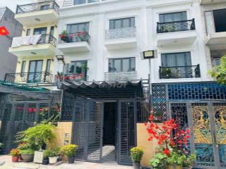 Cho thuê nhà phố gần cầu an lộc 5pn 14tr