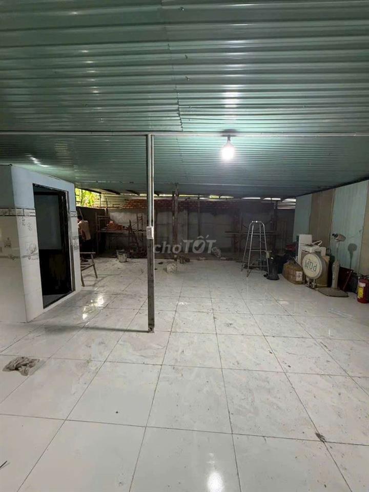 Cho thuê kho thạnh xuân 150m2 6tr