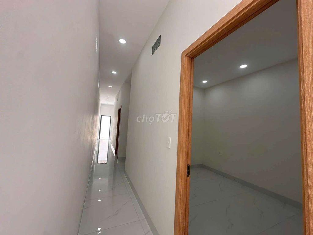 Cho thuê nhà tô ngọc vân hxh 2pn 9tr