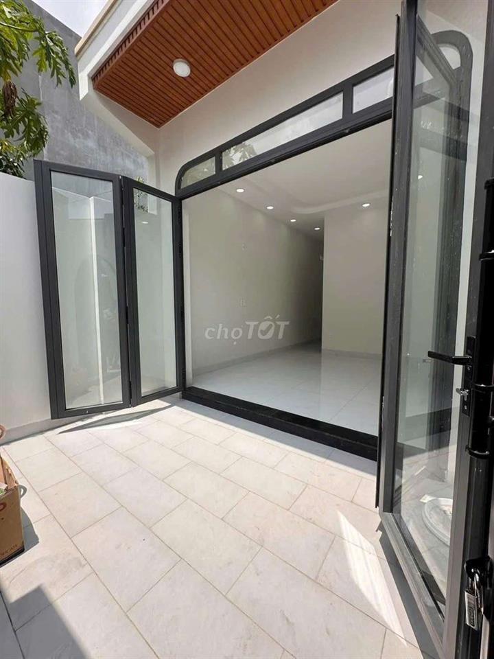 Cho thuê nhà tô ngọc vân hxh 2pn 9tr