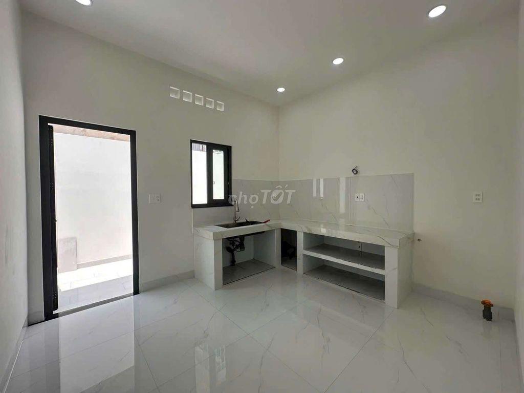 Cho thuê nhà tô ngọc vân hxh 2pn 9tr