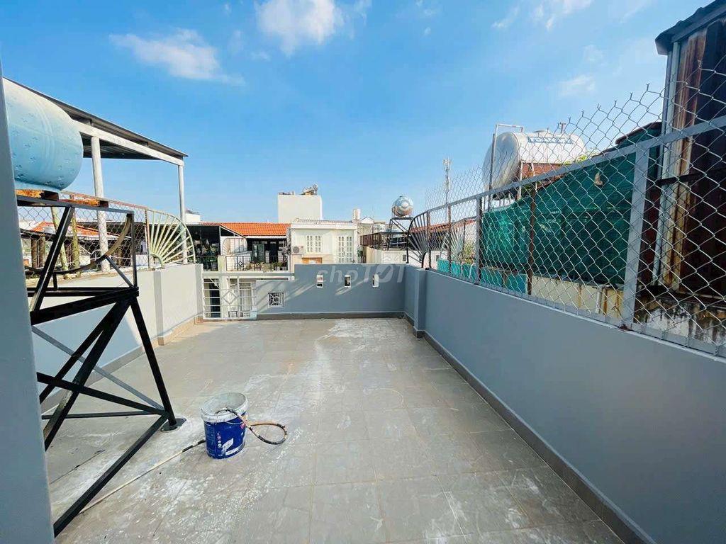 Cho thuê nhà khu nam long trệt 3 lầu sân thượng 4pn 14tr