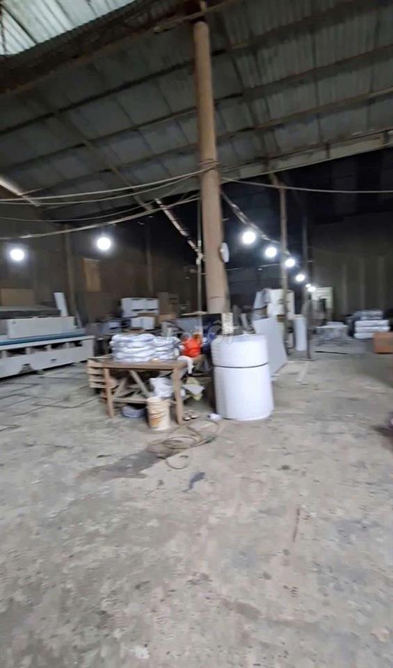 Cho thuê kho thạnh xuân 550m2 22tr