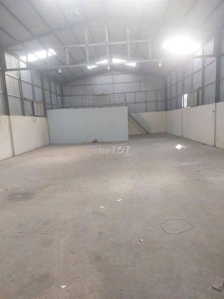 Xưởng thạnh xuân tải 7 8 tấn 300m2 điện 3fa 25tr
