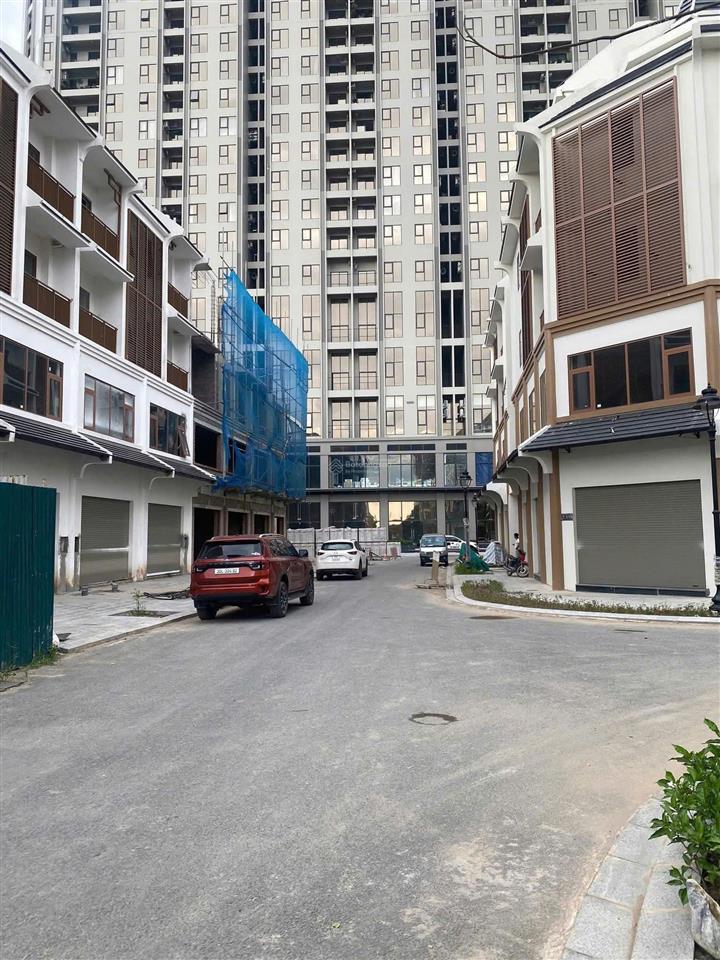 Bán nhanh căn shop house trục đường chính thiết kế nhật.đối diện chung cư dự án hinode royal park