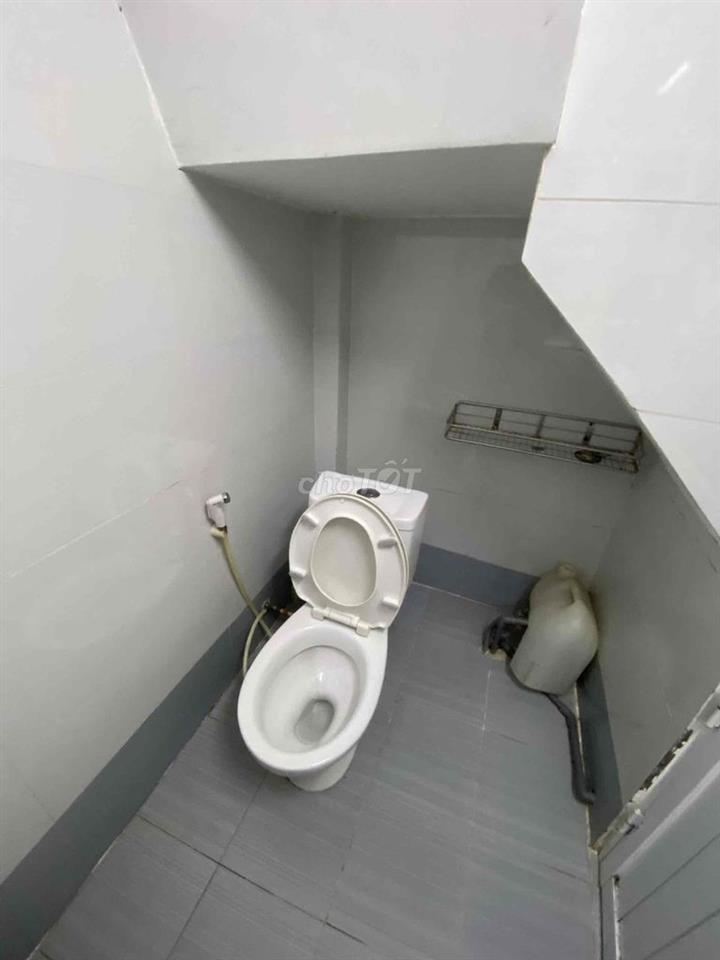 nhà cho thuê 2pn 3 vệ sinh quận 8