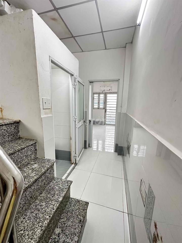 cho thue nhà P4 2pn 3vệ sinh