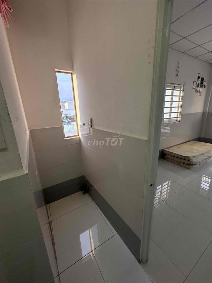 cho thue nhà P4 2pn 3vệ sinh
