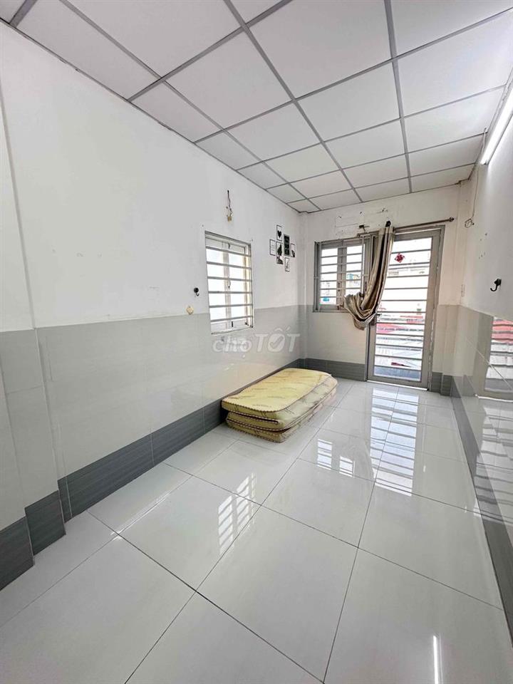 cho thue nhà P4 2pn 3vệ sinh