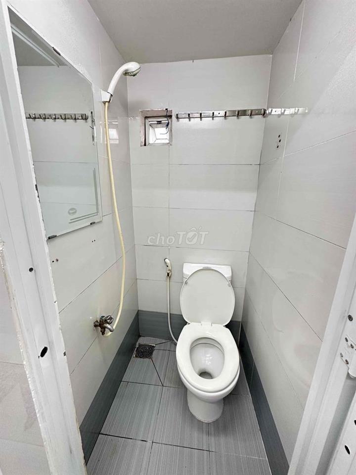 cho thue nhà P4 2pn 3vệ sinh