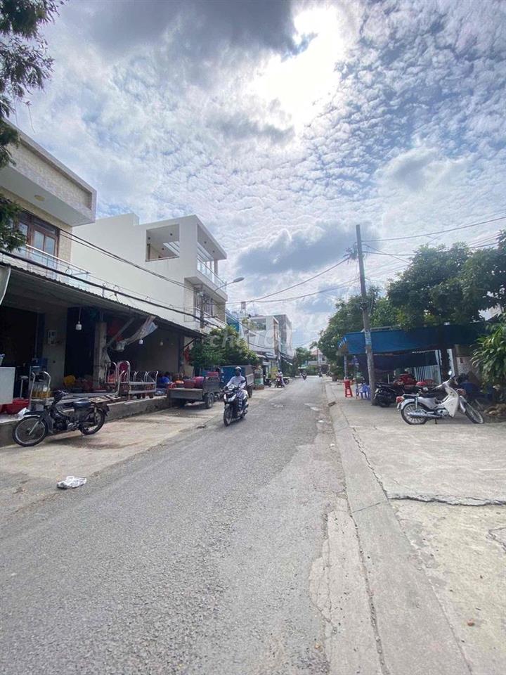 Đất bán sát Bến Xe Q8
