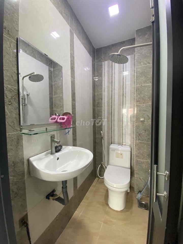 nhà đẹp ở ngay Hoài Thanh
