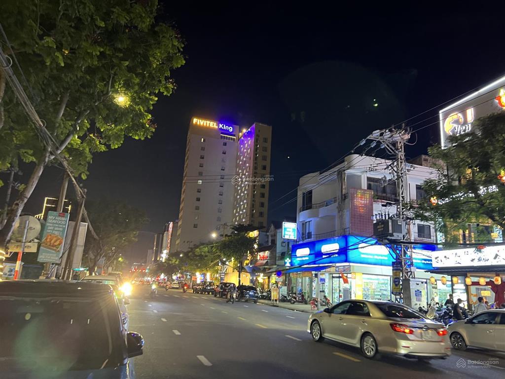 Bán đất tặng nhà 3 tầng đường nguyễn văn thoại. cách biển 300m. đang cho thuê 130tr/th