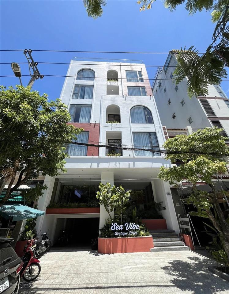 Chuyển nhượng tòa khách sạn mặt tiền đường phạm thiều. dòng tiền 3,1 tỷ/năm