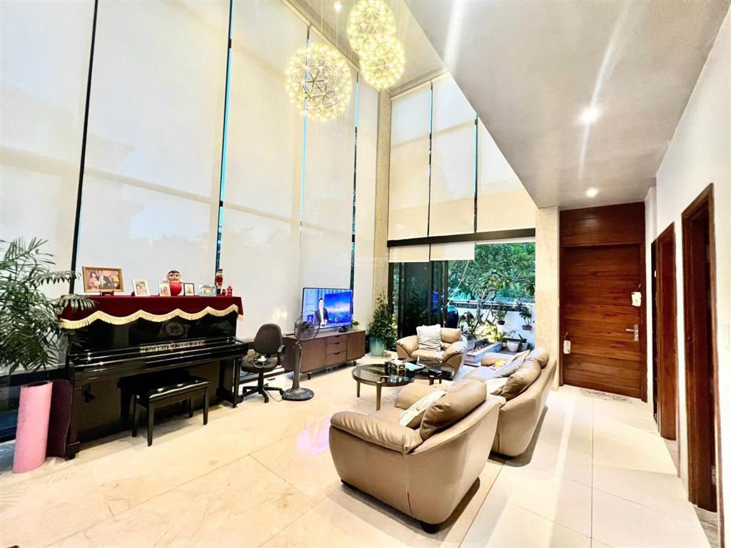 Bán biệt thự 3 tầng có hồ bơi euro village 1  làng châu âu, ngay sát đại lộ hoa hồng, quận sơn trà