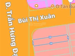 Chuyển nhượng đất mặt tiền đường trần hưng đạo, đối diện khu euro village