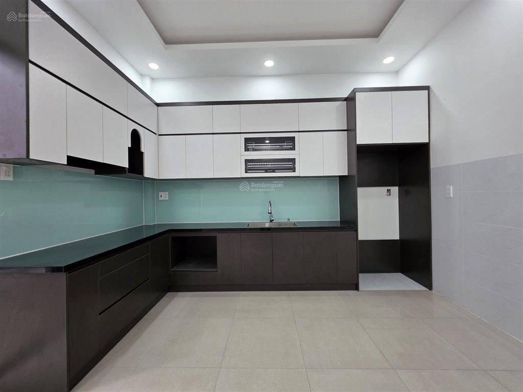 Bán nhà riêng 4pn, 3wc, 119m2 tại số 109, phước long b, q9, 10,8 tỷ vnd