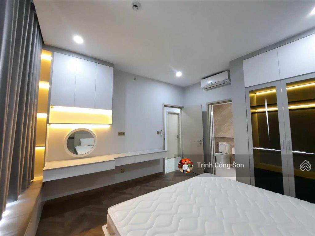 Cho thuê nhiều căn hộ phú mỹ hưng 3pn 130m2 giá từ 16 triệu.  0916 376 ***