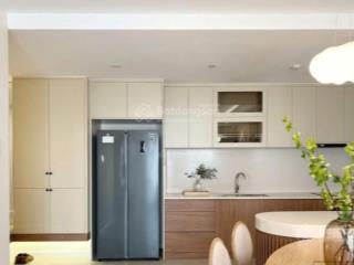 Bán gấp căn hộ cao cấp parkview phú mỹ hưng q7  dt 106 m2 giá 9.2 tỷ  0916 376 ***