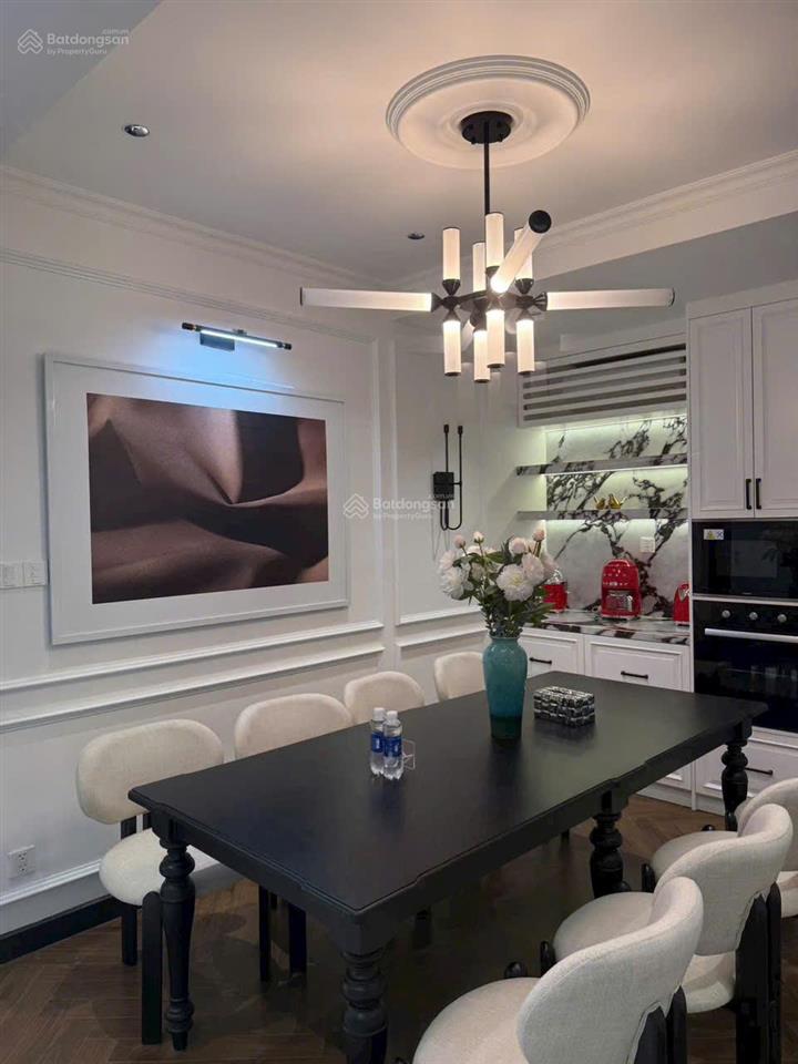 Cho thuê cc garden court 1, pmh,q7 28 triệu vnd, 143 m2, giá siêu hời, hot!