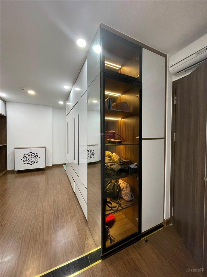Cho thuê căn hộ richmond city 2pn  12tr.  0935 572 *** mạnh