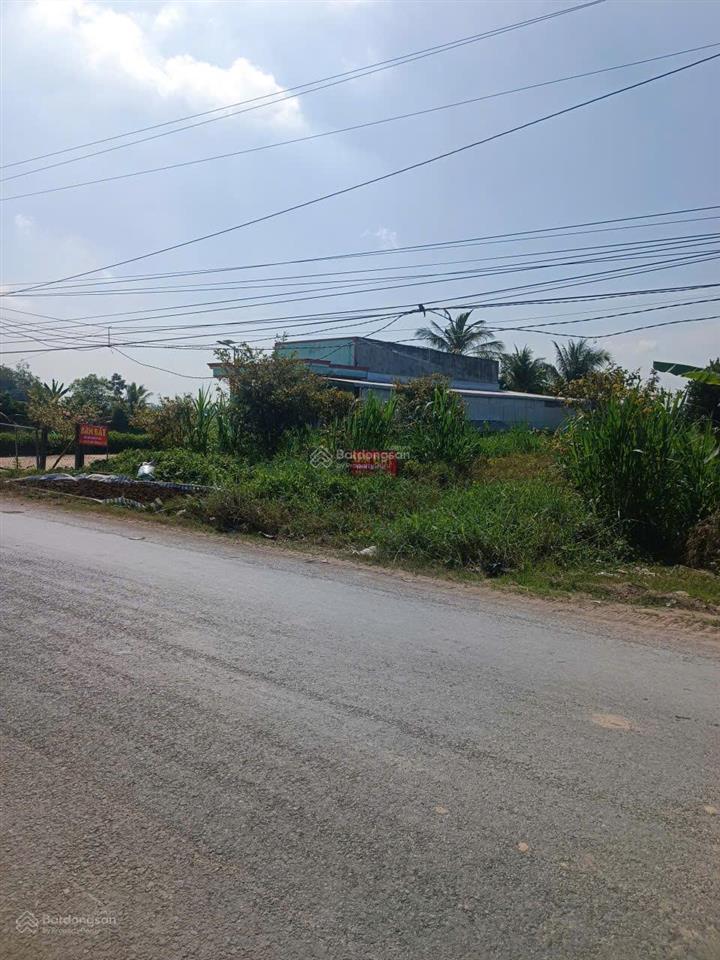 Bán đất 708m2 mt nhựa bình hiệp gần ngã tư, sát cửa khẩu, kinh doanh tốt, đã san lấp cao, giá tốt