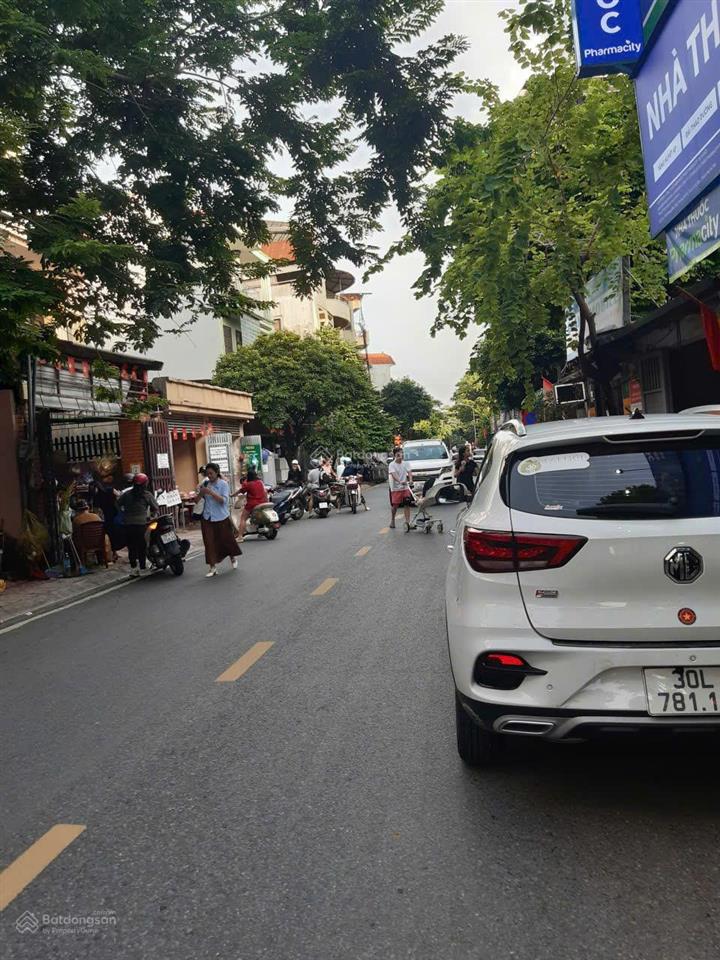 Chính chủ cần bán gấp nhà mặt phố hoàng như tiếp 3,5 tầng giá 26 tỷ đt 0912 977 ***