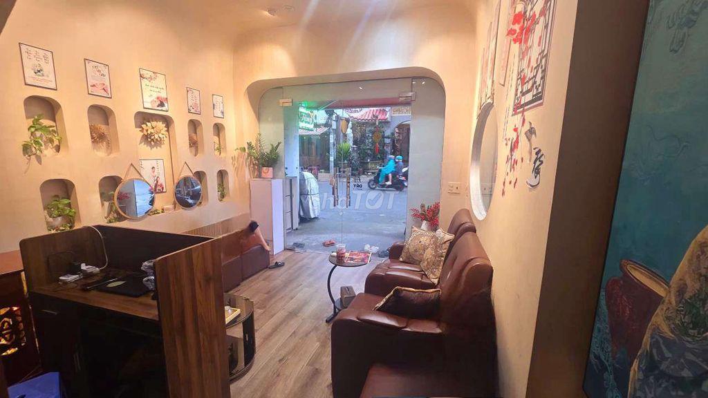 SANG NHANH GIÁ 1XX SPA 2 MẶT TIỀN BÌNH THẠNH. DÒNG TIỀN 50TR/TH