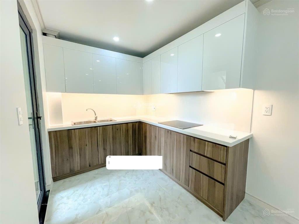 Rõ ràng giá chính xác. hiếm có 1 căn view ngoài tầng cao 75m2 2pn2wc 4,2 tỷ và còn nhiều lựa chọn