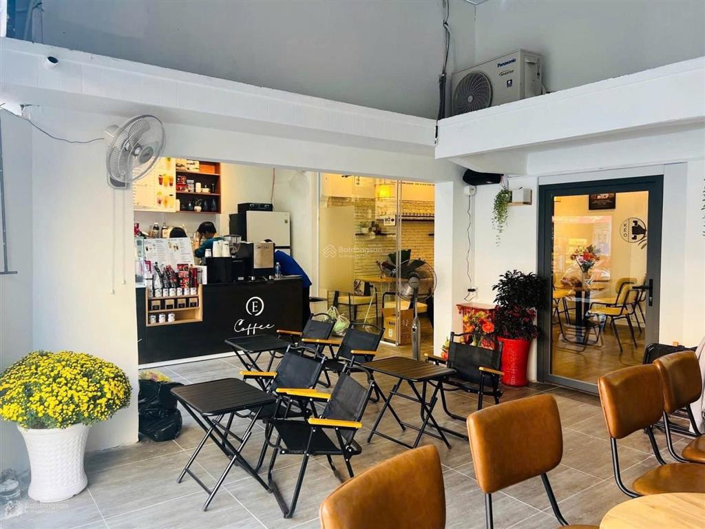 Sang nhanh quán cafe gần trường cao đẳng kinh tế đối ngoại, chợ phước bình q9 tp. thủ đức 10tr/th