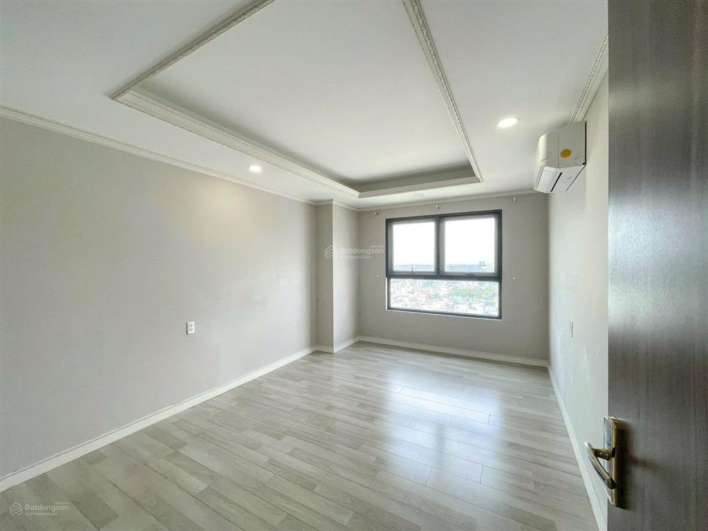 Bán căn giá tốt dự án homyland riverside 95m2 3pn2wc tầng cao view thoáng giá bán nhanh 5,7 tỷ